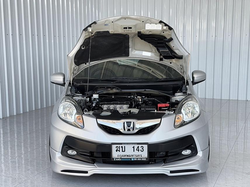 Honda Brio 1.2V เบนซิน เกียร์ออโต้  ปี2012 4