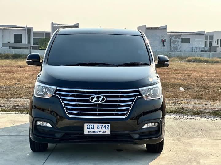 รีบขาย HYUNDAI H-1 3