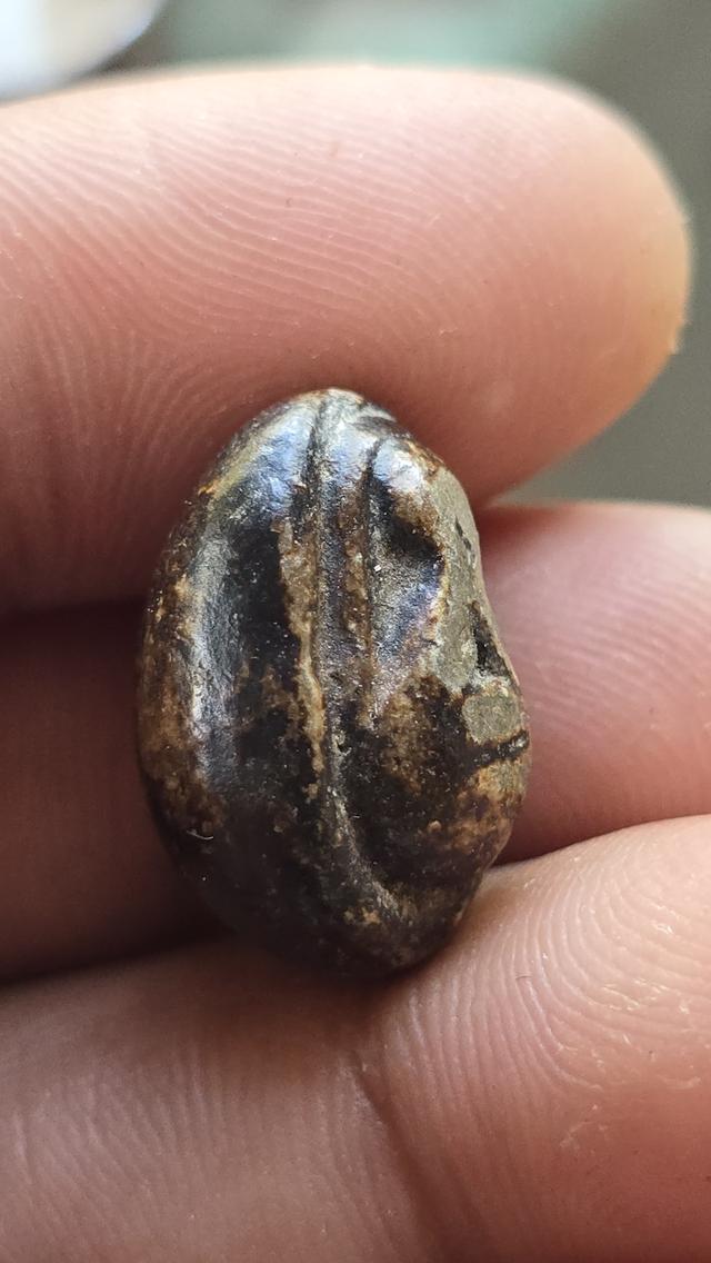 พระปิดตาพิมพ์เม็ดบัว อาจารย์เปิง 3