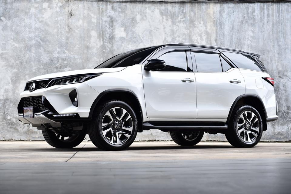 FORTUNER LEGENDER BLACK TOP ทะเบียนคืน รูปที่ 4