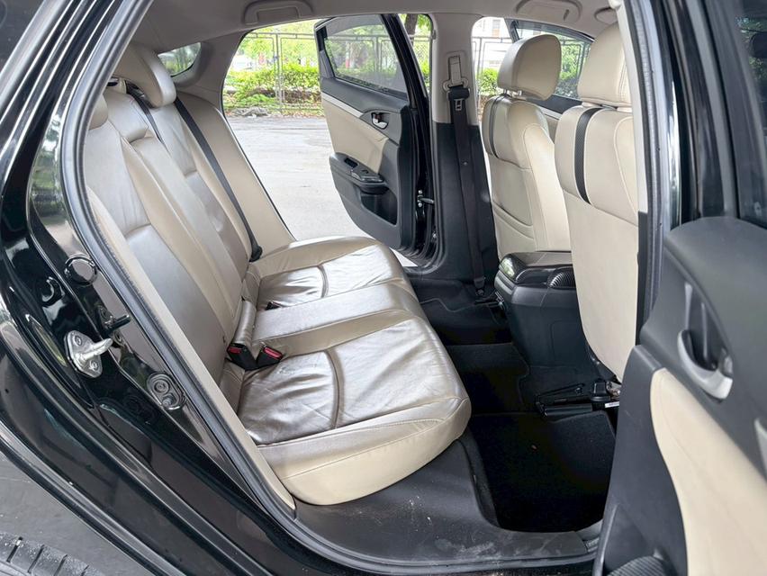 2018 Honda CIVIC 1.8 EL AT รูปที่ 16