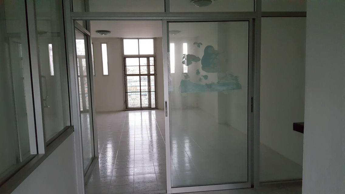 ให้เช่าโฮมออฟฟิศ ทำเลทอง!  3.5 ชั้น ม.มวลชนธานี บางแวก (บ้านเปล่า)  ติดถนนบางแวก พุทธมณฑลสาย 2 แยกทศกัณฑ์ 8