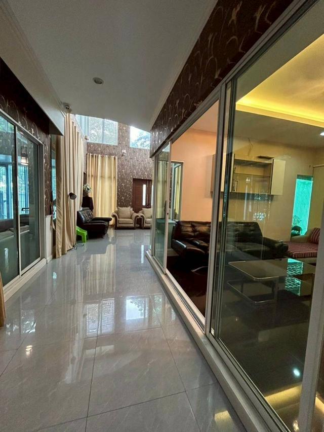 Sale / Rent  Grand Bangkok boulevard Kasert- Nawamin  129 square wah. With a bid swimming pool. 5 bedrooms 7 bathrooms Fully furnished Sale 30 Million 13