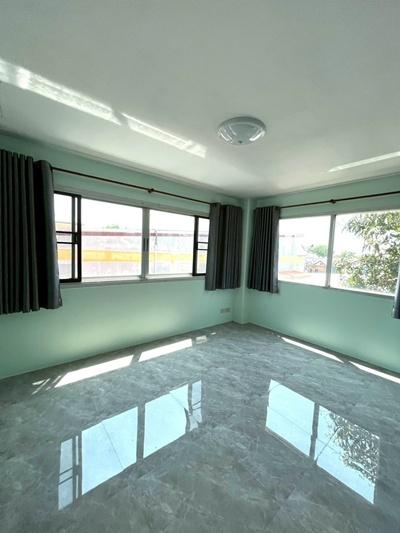 ขายโฮมออฟฟิศ 3 ชั้น 75 ตรว. ฟีนิกซ์ ปาร์ค ซอย 2 (ซ.ไอยรา 28) ต.คลองสอง อ.คลองหลวง จ.ปทุมธานี ราคา 6,800,000 บาท 10