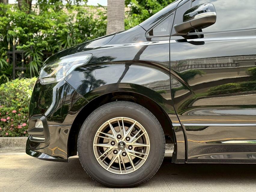 ขาย Hyundai H1 2.5Elite ปี21 19