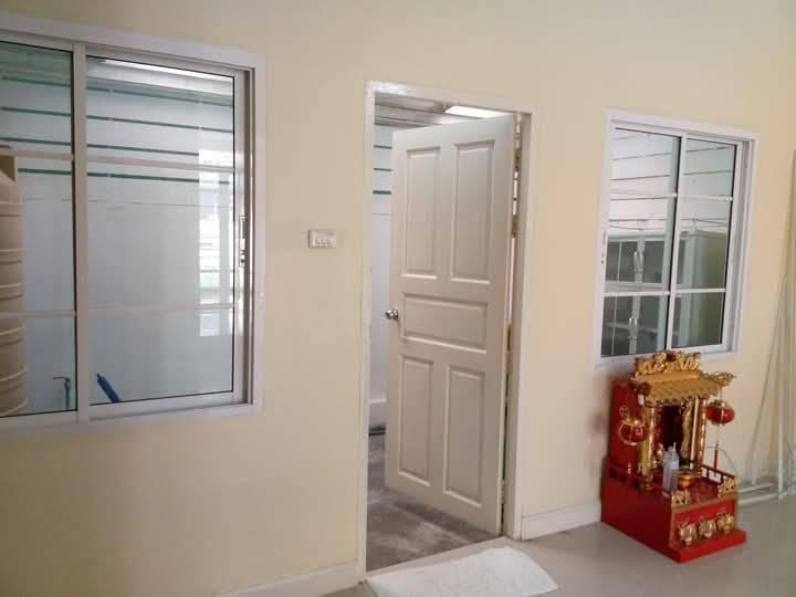 ขายและให้เช่าโฮมออฟฟิศ 3 ชั้น ติดถนนใหญ่ ทำเลดี เดินทางสดวกสบาย 4