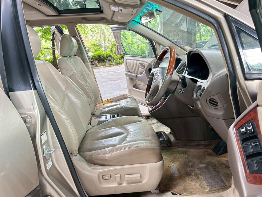 ขายรถ Toyota Harrier 3.0 FOUR ปี 2004 สีน้ำตาล เกียร์ออโต้ 9