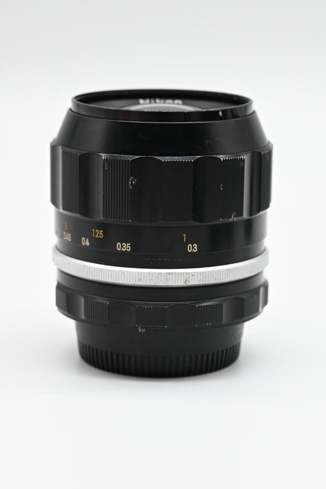 Nikkor-N Auto 35mm f1.4 มะเฟือง