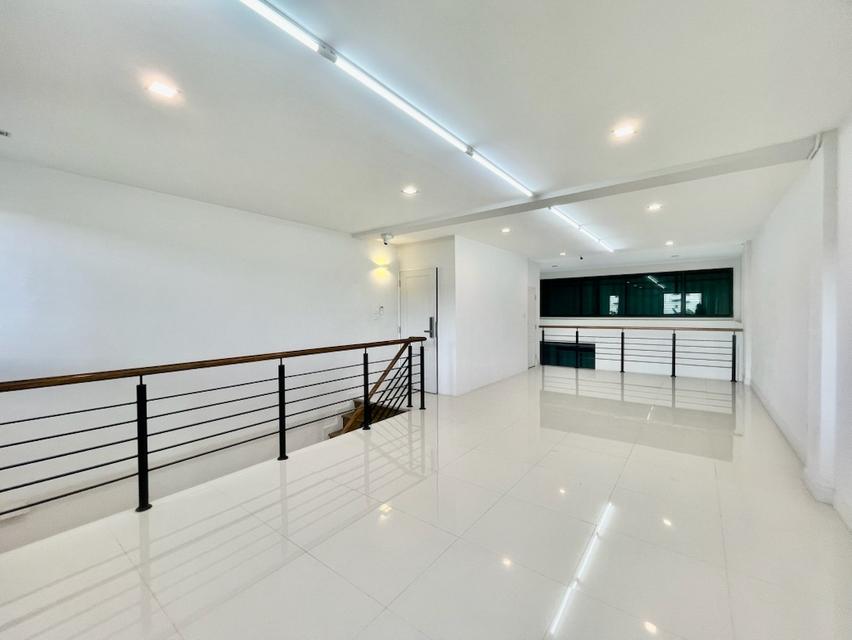 ให้เช่า อาคารพาณิชย์ 4 ชั้น VERVE เพชรเกษม 81 272 ตรม 27 ตรว ตกแต่งสวยมาก อยู่หน้าโครงการ เหมาะทำโฮมออฟฟิศ คาเฟ่แมว 5