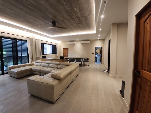 ให้เช่าบ้านเดี่ยว Pool Villa 375 ตรม. 5 ห้องนอน The City Bangna-KM.7 (เดอะซิตี้บางนา กม7) สระว่ายน้ำส่วนตัว หลังเมกะบางน