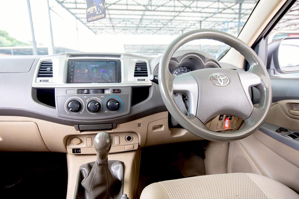 Toyota Vigo Champ Double Cab 2.7 E 4ประตู  ปี 2013 สีขาว 17