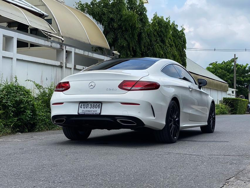 Mercedes Benz C250 Coupe AMG Dynamic (9G-TRONIC) ปี2018 เลขไมล์ 111,xxx km