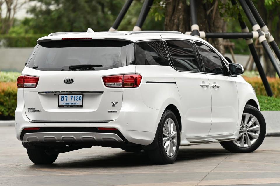 Kia Carnival รุ่น Top สุด ปี 2016 รถบ้านมือเดียว 3