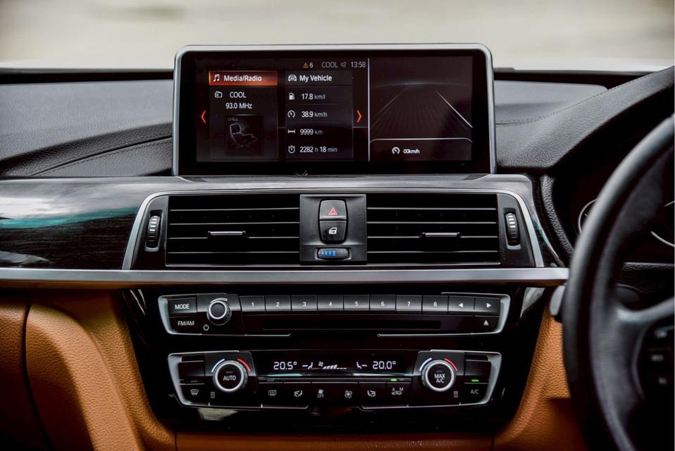 BMW #320d 2.0 AT 2018 รถสวย ไมล์แท้ สวยตรงปก โทร.0922639576 เอ๋  13
