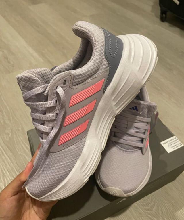 รองเท้าวิ่ง Adidas  2