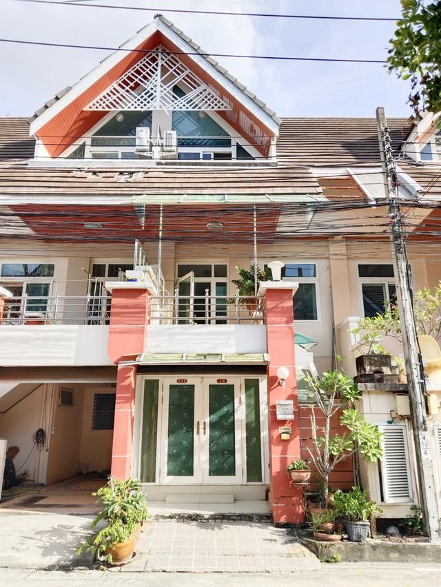 🏠 ขาย TownHome หมู่บ้าน MERIT PLACE ลาดพร้าว 87 ทะลุ ลาดพร้าว 101 รับประกันราคาดีที่สุดในหมู่บ้าน 3,090,000 บาท ทำเลดีเยี่ยม ใกล้รถไฟฟ้า ใกล้ห้าง ใ 1