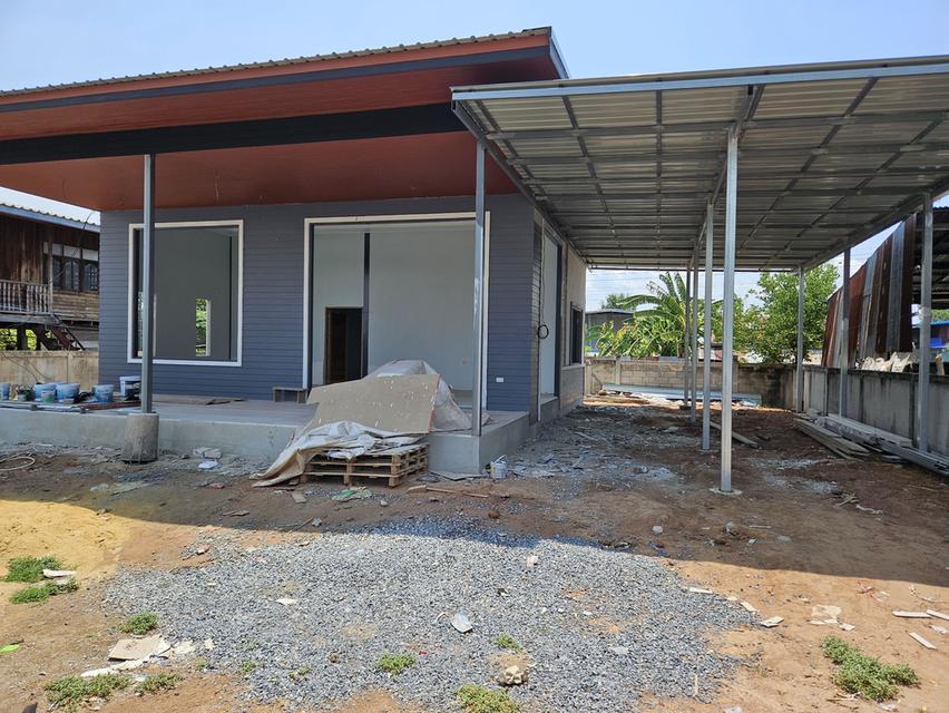 ขายบ้านพร้อมที่ดินราคาถูก  1