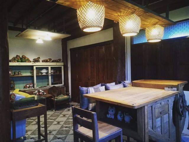 ที่ดินบ้านพร้อมโอนเจ้าของขายเอง ให้เช่าบ้านไม้ถ่ายหนังถ่ายละคร MV โฆษณา หนังสั้น คอนเท้นท์ บ้านสวยวิวทุ่งนา ไทรน้อย 0968 5