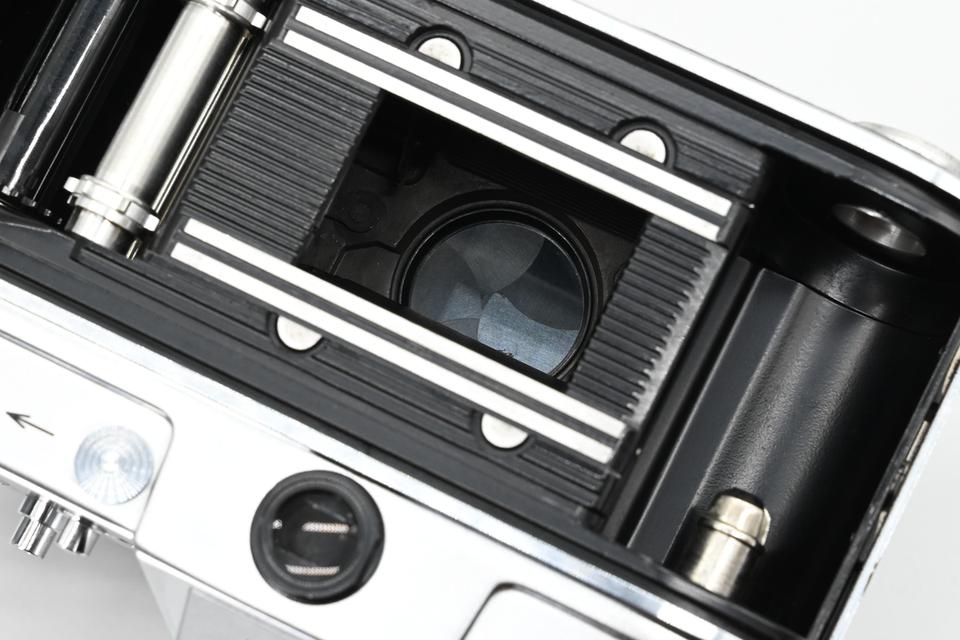 กล้องฟิล์ม Kodak Retina Reflex S 7