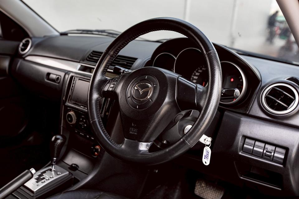 Mazda3 2.0 Maxx Sport ซันรูฟ ปี 2006 สีขาว  13