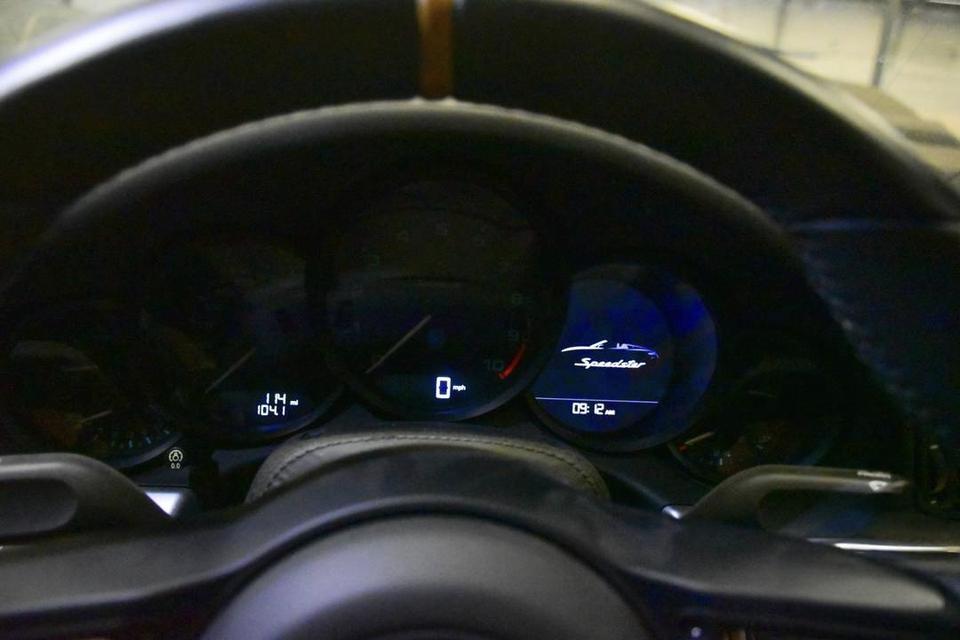 New Porsche 911 Speedster (MT) 10
