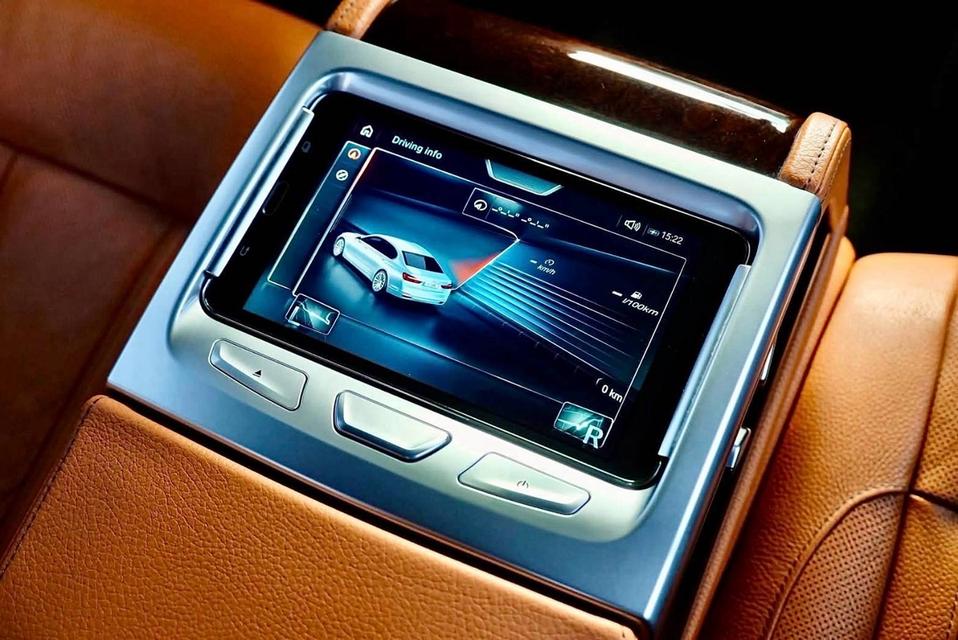 (แจ้งรหัสรถ PR3003) Bmw (G12) 740Li xDrive Pure Excellence ปี 2017 รูปที่ 11