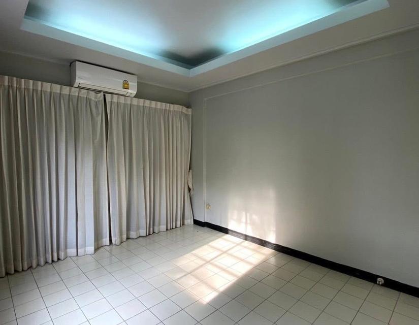 ขายด่วน! คอนโด บ้านสวนพงษ์เพชร แจ้งวัฒนะ (47 ตร.ม. ชั้น 1)ใกล้ศูนย์ราชการ & รถไฟฟ้า สถานีเมืองทองธานี Baan Suan Pongpet 4