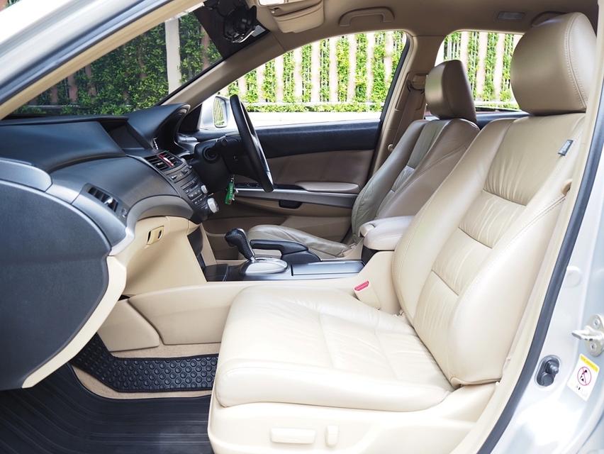 รหัสรถ DWC5946 HONDA ACCORD 2.0 E (GEN 8) ปี 2008 จดปี 2009 เกียร์AUTO สภาพนางฟ้า 12