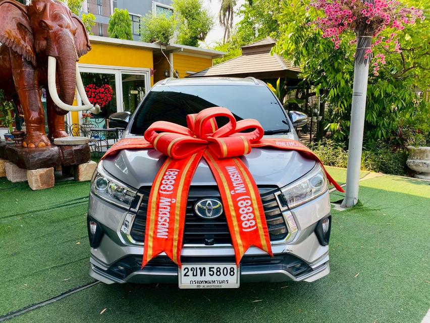 #TOYOTA INNOVA CRYSTA 2.8 PREMIUM ปี 2022 รุ่นท็อปสุด เกียร์อัตโนมัติ ขับง่าย นุ่มนวล