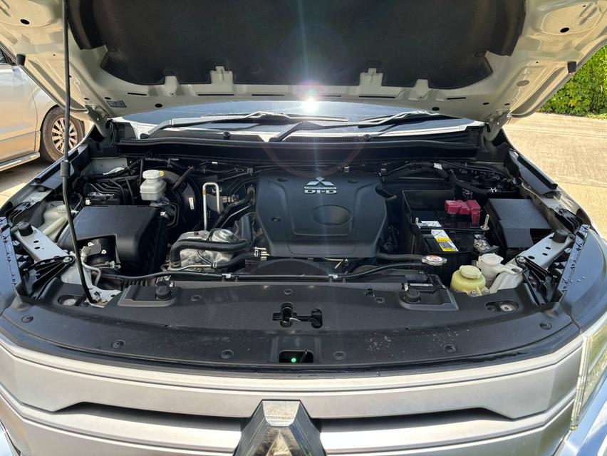 Pajero sport  5