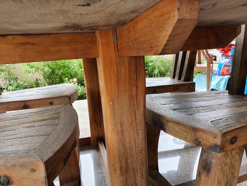 ขายโต๊ะ เก้าอี้ ทำจากไม้ต่อเรือโบราณทั้งหมด ซื้ออย่างดีมาจากอยุธยา 3