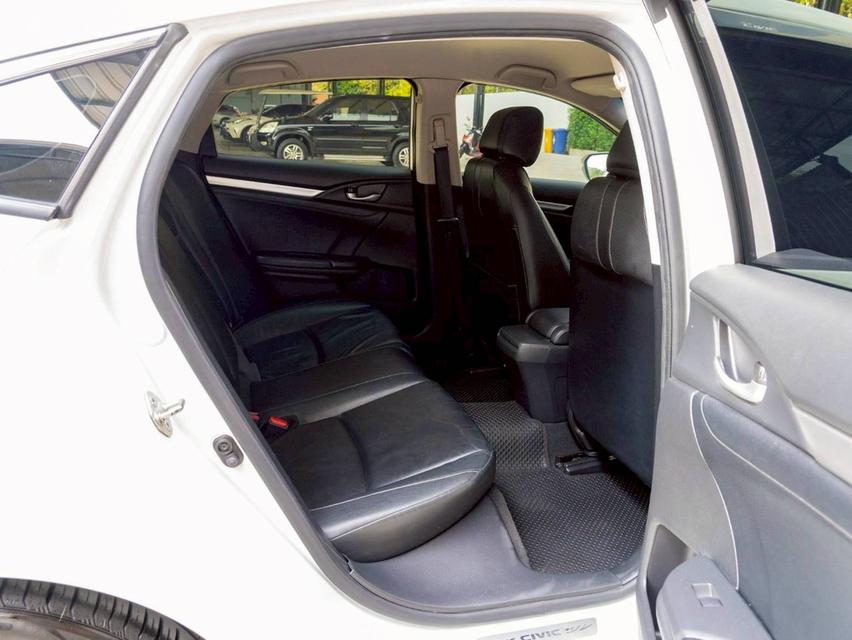 Honda Civic 1.8EL (FC) ปี 2017 ♨️ #ประกันเครื่องเกียร์3ปี3หมื่นkm ♨️ รูปที่ 16