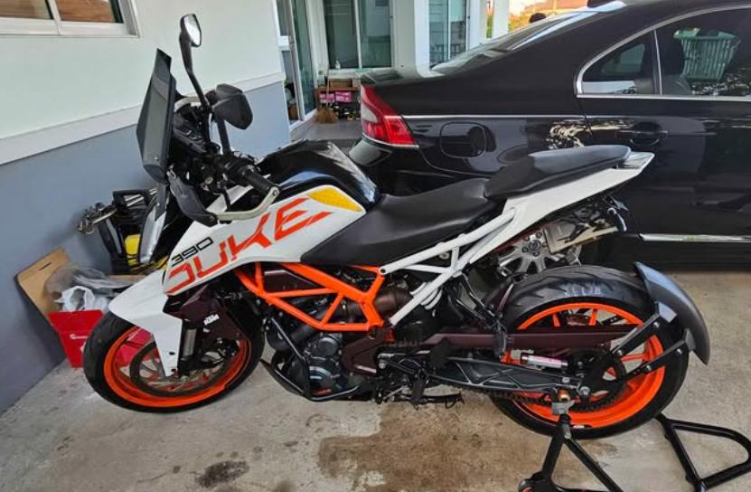 2017 KTM Duke 390  5