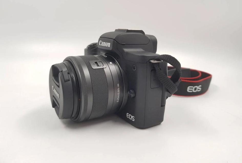 Canon EOS M50  4