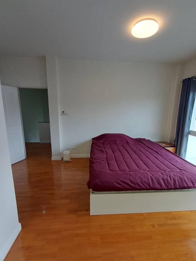 ให้เช่าบ้านเดี่ยว2ชั้น 4นอนหมู่บ้านสัมมากรรามคำแหง162-1 ย่านรามคำแหงราษฎร์พัฒนาร่มเกล้าตกแต่งพร้อมอยู่ ติดถนนรามคำแหง ใกล้มอเตอร์เวย์ – สุวรรณภูมิ MRT 14