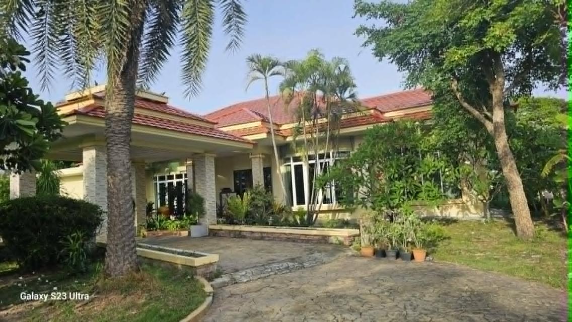 บ้านเดี่ยวและเรือนรับรองพร้อมที่ดิน 3