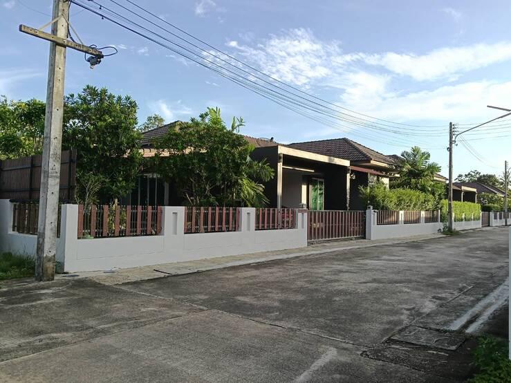 ขายบ้านเดี่ยวชั้นเดียว เนื้อที่กว้าง 87 ตร.ว. ทำเลติดถนนใหญ่ โครงการหมู่บ้านร่มรื่น 3 ต.บ้านควน อ.เมือง จ.ตรัง รูปย่อยที่ 1