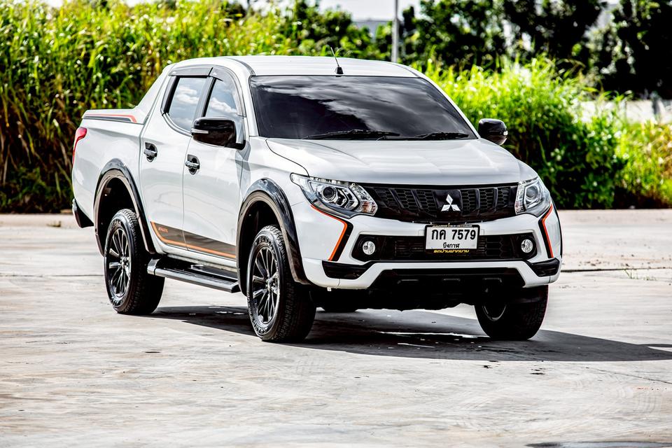 MITSUBISHI TRITON 2.4 MIVEC PLUS DOUBLE CAB ATHLETE ปี 2018 สีขาว ไมล์แท้ 55,147