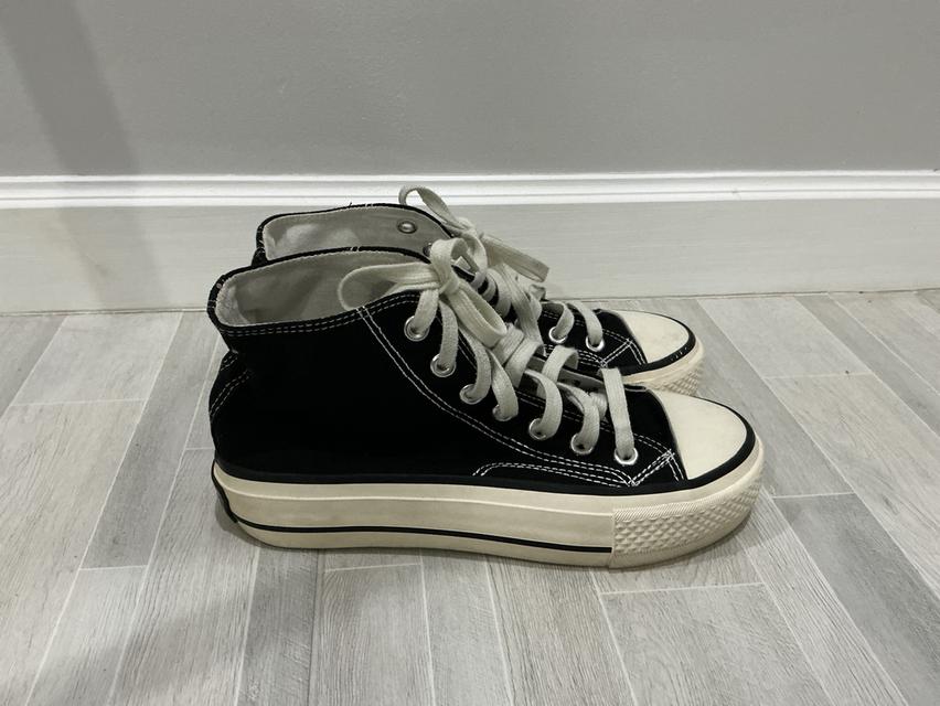 รองเท้าผ้าใบหุ้มข้อสีดำ ไซส์38