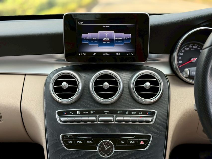 รหัสรถ PJP2000 2018 MERCEDES-#BENZ #C350e Avantgarde รูปที่ 7