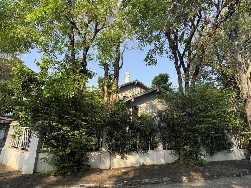 ขายบ้านเดี่ยว หมู่บ้านสวนปริญสิริ ซอยโยธินพัฒนา 3 เลียบทางด่วนเอกัย 18