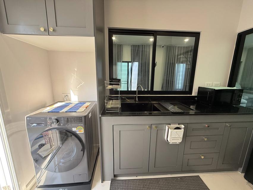 หมู่บ้าน บริทาเนีย บางนาศรีวารี  ซอยวัดศรีวารีน้อย บ้านใหม่อยู่ยังไม่ถึงปี บ้านตกแต่งพร้อมอยู่ 7