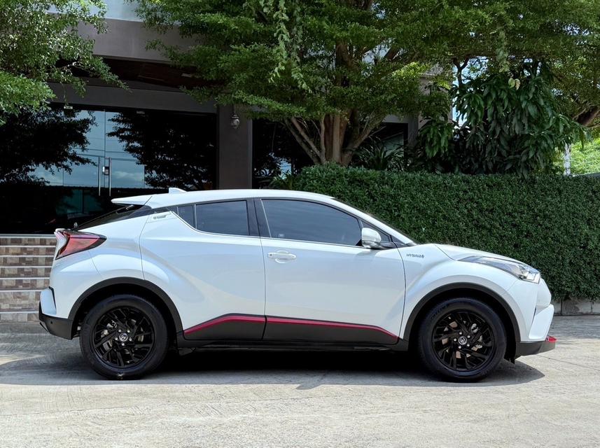 2019 TOYOTA CHR HV MID รถมือเดียว สภาพป้ายแดง เลขไมล์ 58,000 กม รถเข้าศูนย์ทุกระยะ ไม่เคยมีอุบัติเหตุครับ 2