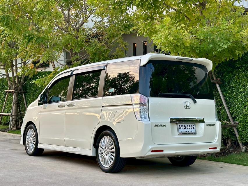 HONDA STEPWGN SPADA 2.0 ปี 2013 รถมือเดียว สภาพสวย