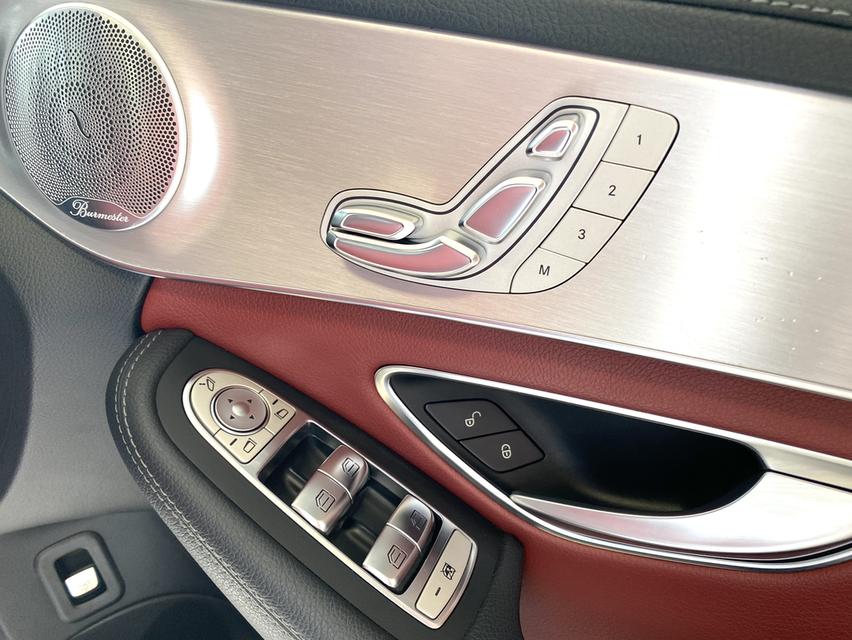 2019 MERCEDES BENZ C220d AMG Dynamic รถมือเดียว เบาะหนังแดง