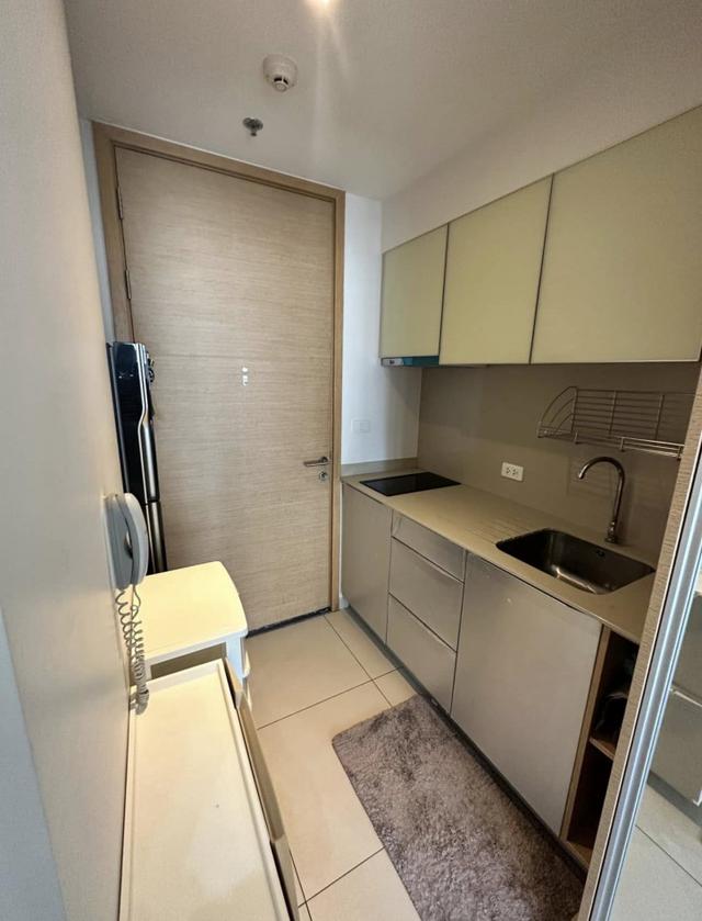 ให้เช่า คอนโด The Lofts เอกมัย 29 ตรม ชั้น 10 ใกล้สถานีรถไฟฟ้า BTS เอกมัย 4