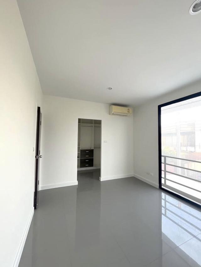 ปล่อยเช่าทาวน์โฮม 2 ชั้น โครงการ Urbano รามคำแหง 94  6