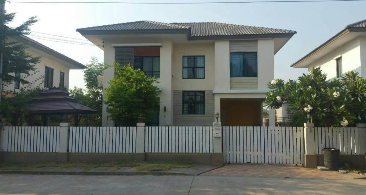 ขายบ้านเดี่ยว 3,400,000 บาท  หมู่บ้านพฤกษาวิลเลจดีไลท์ 2ชั้น​ 3ห้องนอน​ 2ห้องน้ำ 53ตร.ว. พื้นที่ใช้สอย 160ตรม.  พร้อมเฟอร์นิเจอร์ 1