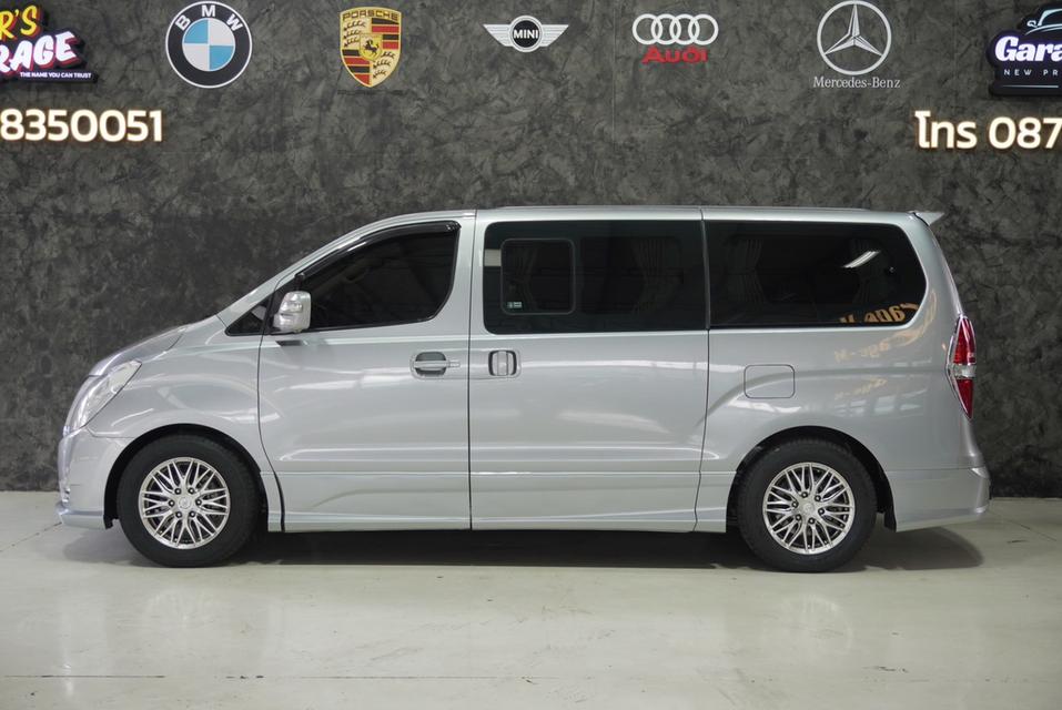 รหัสรถ JRS5060 Hyundai Grand Starex 2016 สีเทา