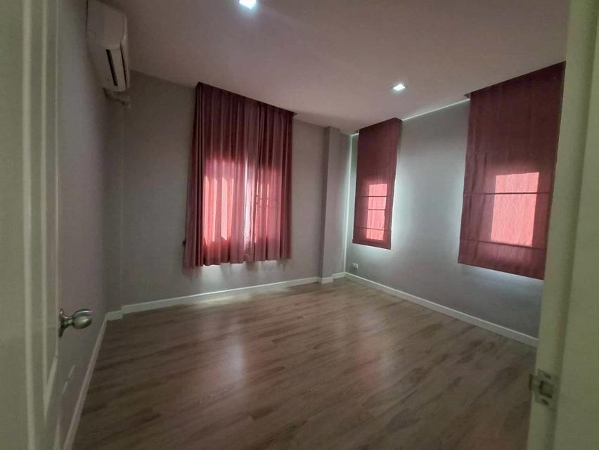 ขายบ้านเดี่ยว 2 ชั้น หมู่บ้านลัดดาวิลล์ โครงการ4 บางบัวทอง นนทบุรี 7